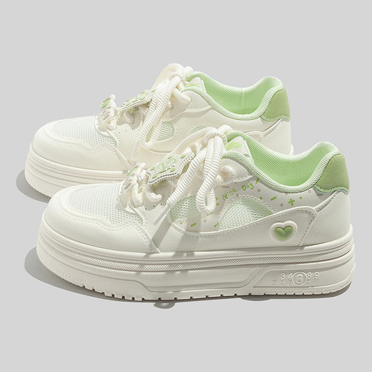 Damen Sneakers mit verspieltem Herzen-Motiv und atmungsaktiver Oberflächenstruktur R&B