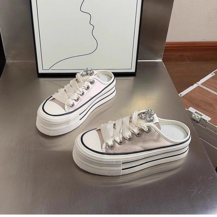 Damen modische Slip-On Sneakers mit robustem Plateau und eleganten Satin-Riemen R&B