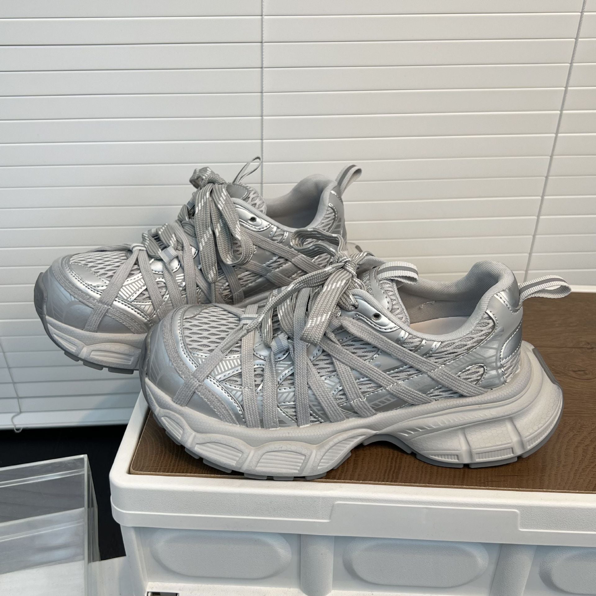 Damen Sportliche Lauf-Schuhe mit atmungsaktivem Mesh-Obermaterial und dämpfender Sohle R&B