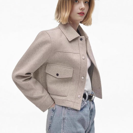 Damen kurze Wolljacke im klassischen Stil mit aufgesetzten Taschen R&B