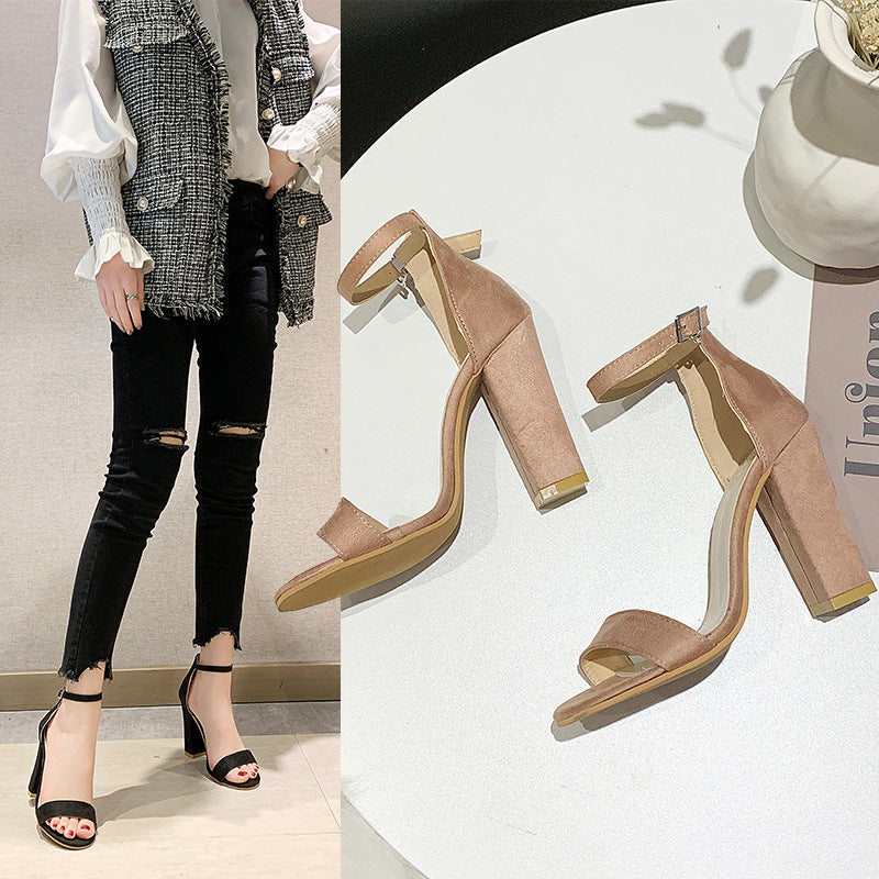 Damen Wedge-Sandalen mit breiten Riemen und komfortablem Blockabsatz R&B