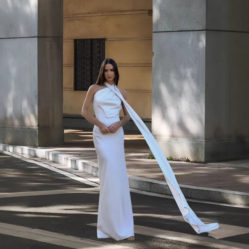 Damen Elegantes und fließendes Abendkleid mit asymmetrischem Ausschnitt R&B