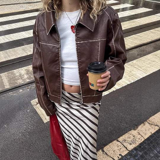 Damen cropped Kunstlederjacke mit feinen Nähten und weitem Schnitt R&B