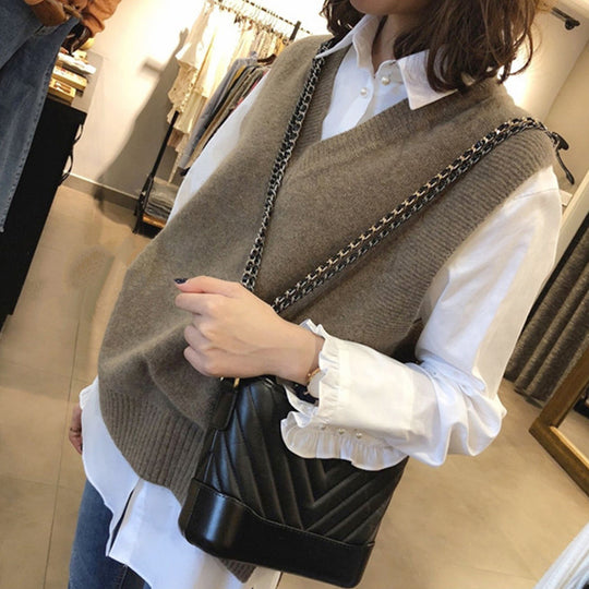 Damen Ärmellose Strickweste mit V-Ausschnitt und Rippdetails R&B