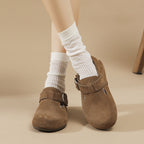Damen Clogs aus weichem Wildleder mit verstellbarem Riemen R&B