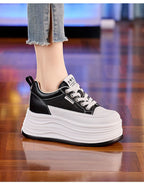 Damen Sportliche Plateausneaker mit atmungsaktiver Obermaterialkombination