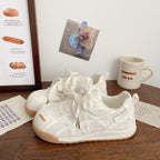 Damen Sneakers mit innovativem Schnürsystem und atmungsaktiver Oberflächenstruktur R&B