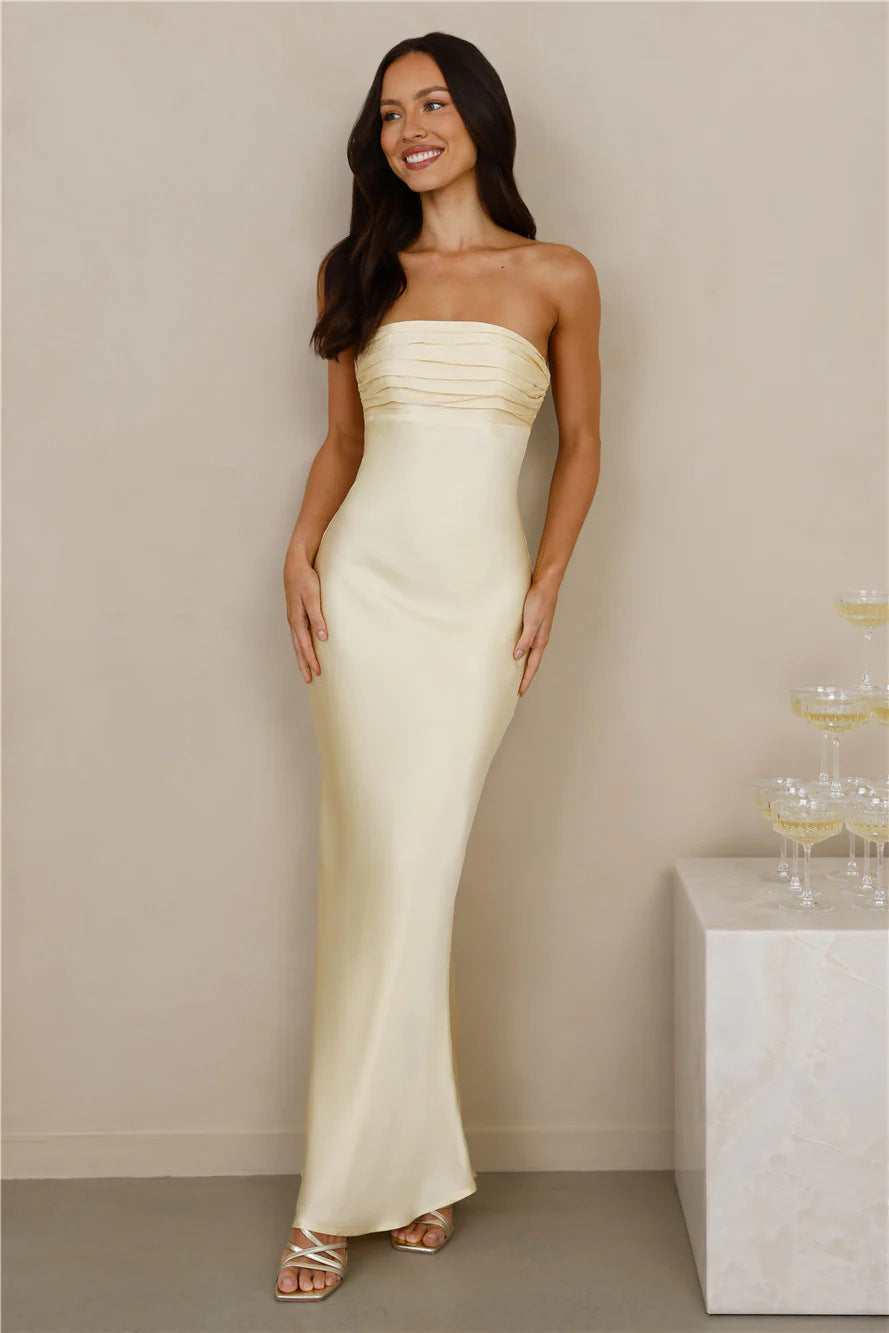 Damen Elegantes trägerloses Maxikleid mit schimmerndem Satin und figurbetontem Schnitt R&B