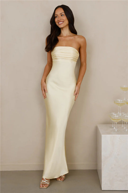 Damen Elegantes trägerloses Maxikleid mit schimmerndem Satin und figurbetontem Schnitt R&B
