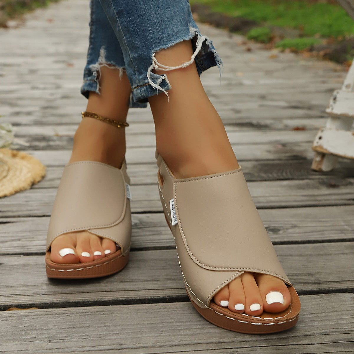 Damen Komfortable Wedge-Pantoletten mit offenem Zehenbereich und elastischem Riemendesign
