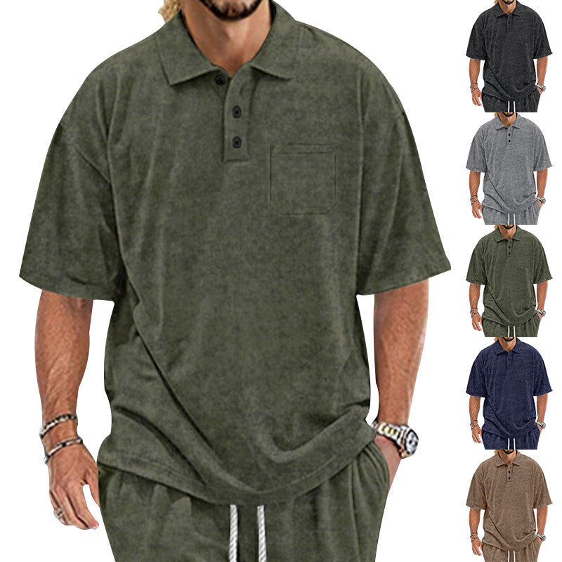 Herren Poloshirt mit strukturiertem Design und praktischen Knöpfen