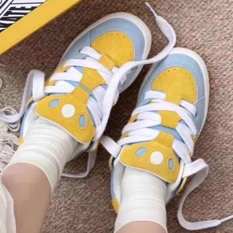 Damen Sportliche Sneakers mit detailverliR&Btem Farbdesign und gepolsterter Innensohle R&B