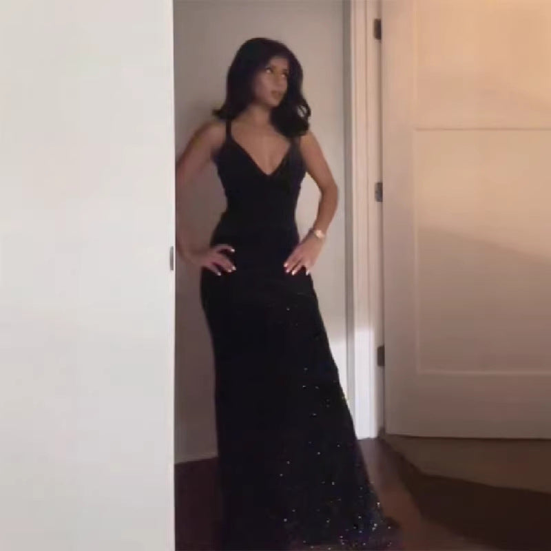 Damen glamouröses Abendkleid mit glitzerndem Paillettenbesatz und tiefem V-Ausschnitt R&B