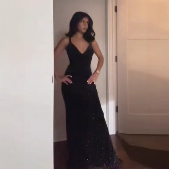 Damen glamouröses Abendkleid mit glitzerndem Paillettenbesatz und tiefem V-Ausschnitt R&B