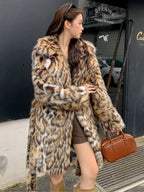 Damen Elegante und modische Kunstpelzjacke mit animalischem Muster R&B