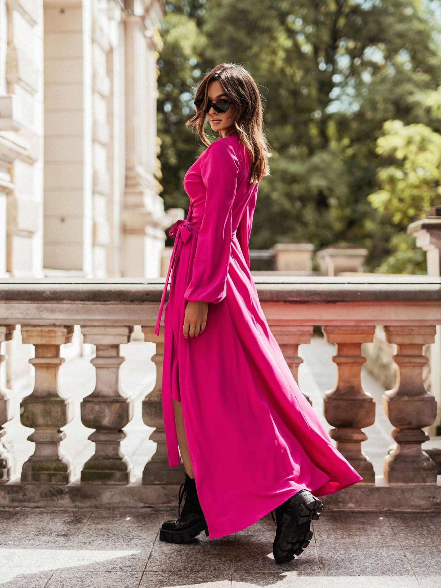 Damen Langärmliges Maxikleid mit Taillengürtel und eleganten Rüschendetails R&B