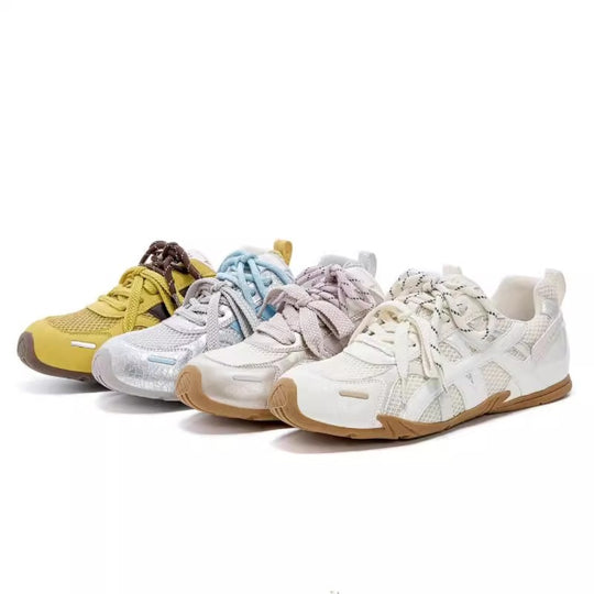 Damen Sportliche Sneakers mit atmungsaktiver Netzstruktur und reflektierenden Akzenten R&B