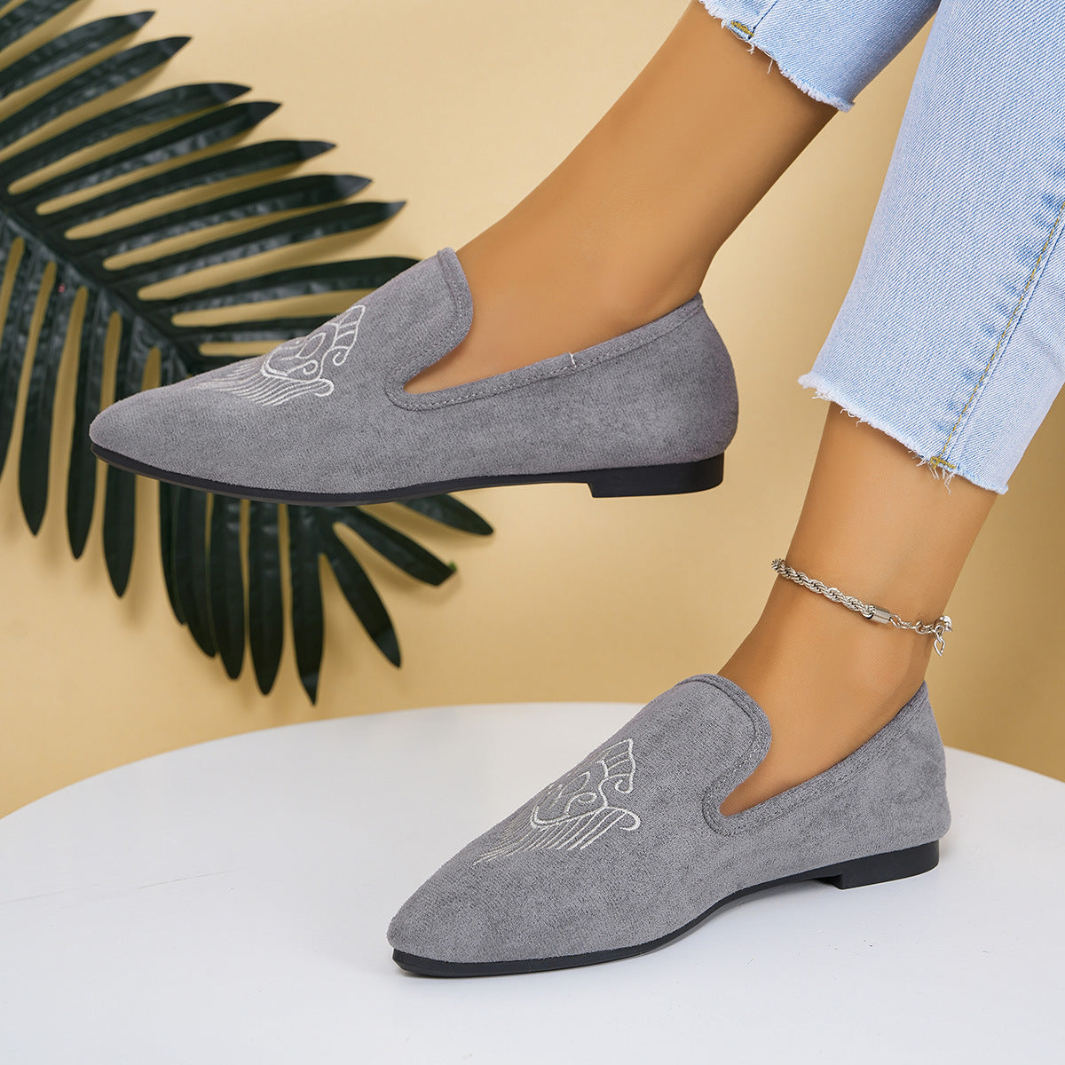 Damen Witzige Mokassins mit elegantem Lochmuster und modischem Detail R&B