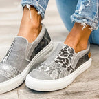 Damen modische Slip-On Sneakers mit Muster-Mix von R&B