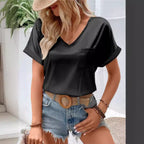 Damen Satin V-Ausschnitt T-Shirt mit Brusttasche und Lässigem Schnitt R&B