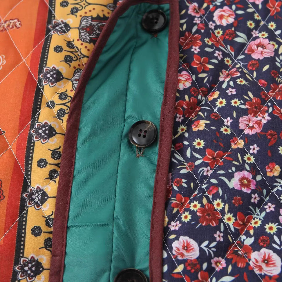 Damen gesteppte Patchwork-Jacke mit praktischen Taschen und farbenfrohem Muster R&B