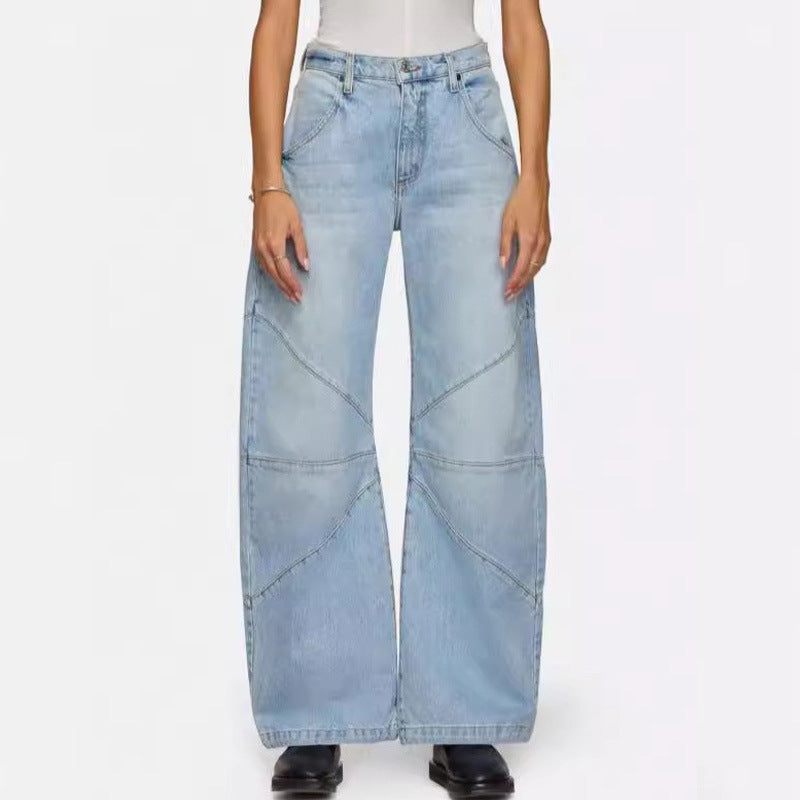 Damen Weite Denim-Jeans mit besonderen Schnittdetails