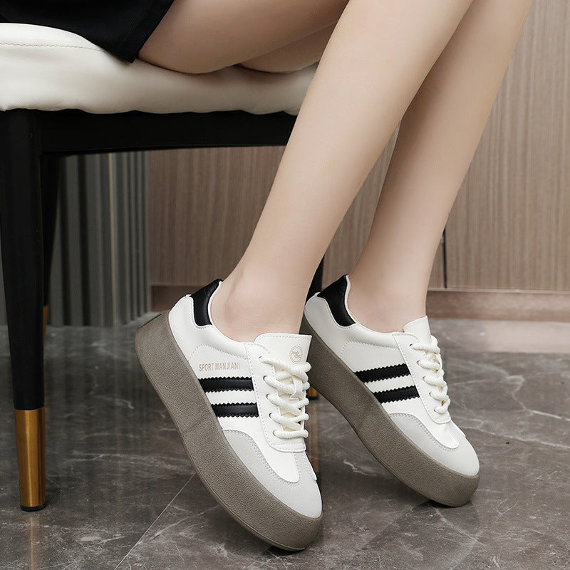 Damen modische Sneaker mit plattenförmigem Schnitt und auffälligen Schnürsenkeln R&B