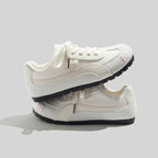 Damen Sportliche Freizeit Sneakers mit zarter Stickerei
