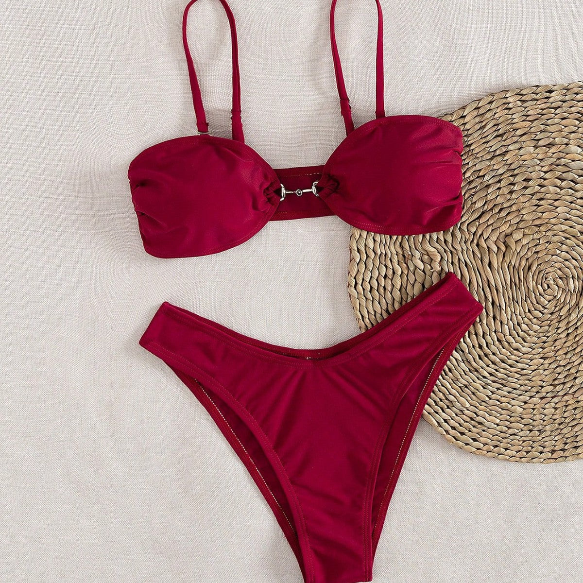 Damen Bandeau-Bikini mit modischem Schnitt und verstellbaren Trägern