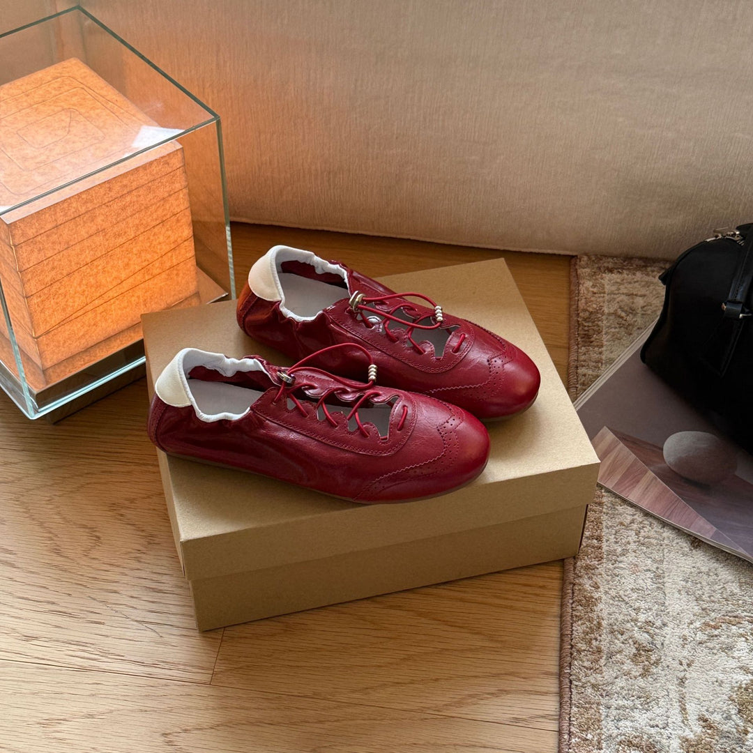 Damen Sportliche Sneakers aus glänzendem Metallic-Leder mit flexiblem Schnürsystem R&B