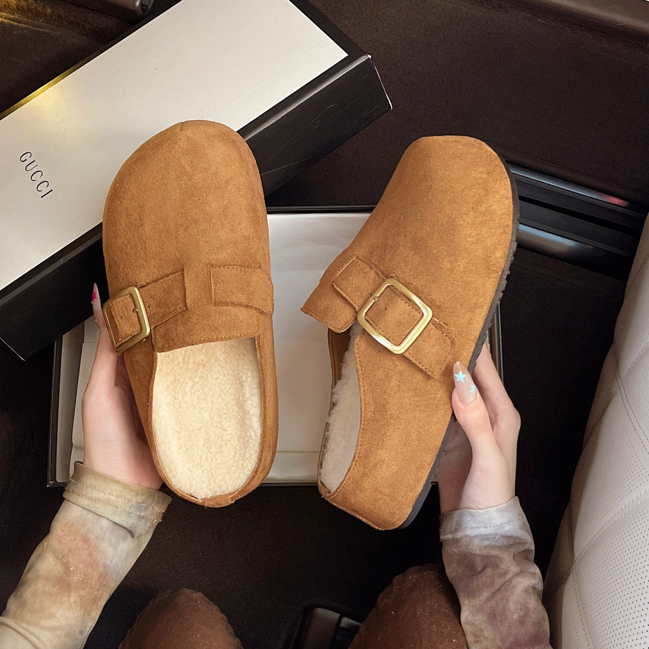 Damen Komfortable Clogs aus weichem Mikrofaser mit Plüschfutter EB