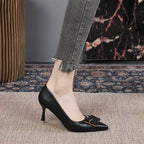 Damen elegante Pumps mit glamourösem Schmuckdetail R&B