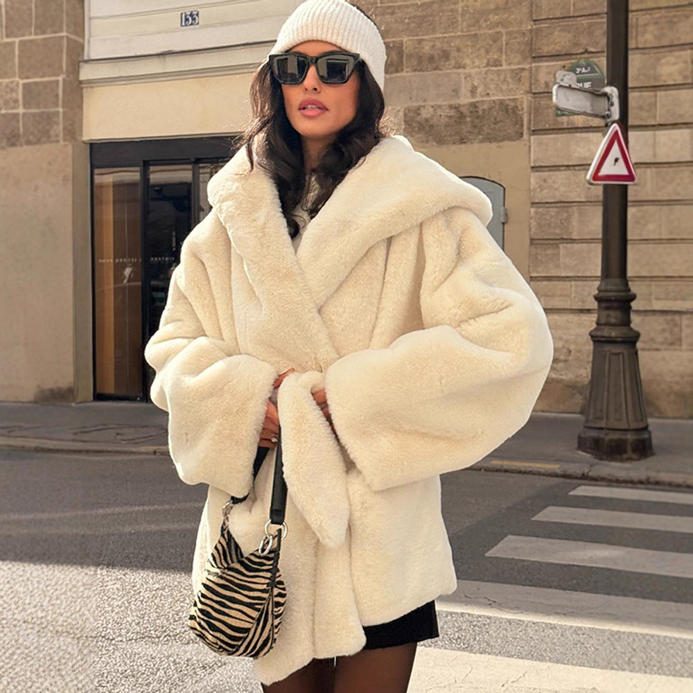 Damen Oversized Kuscheljacke mit Gürtel und hohem Kragen R&B