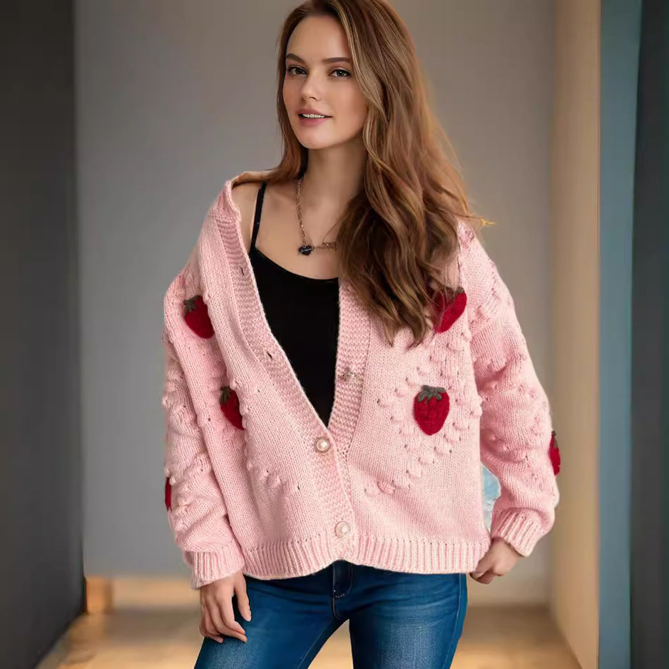 Damen Strickjacke mit verspieltem Erdbeermotiv und Knopfdetails R&B