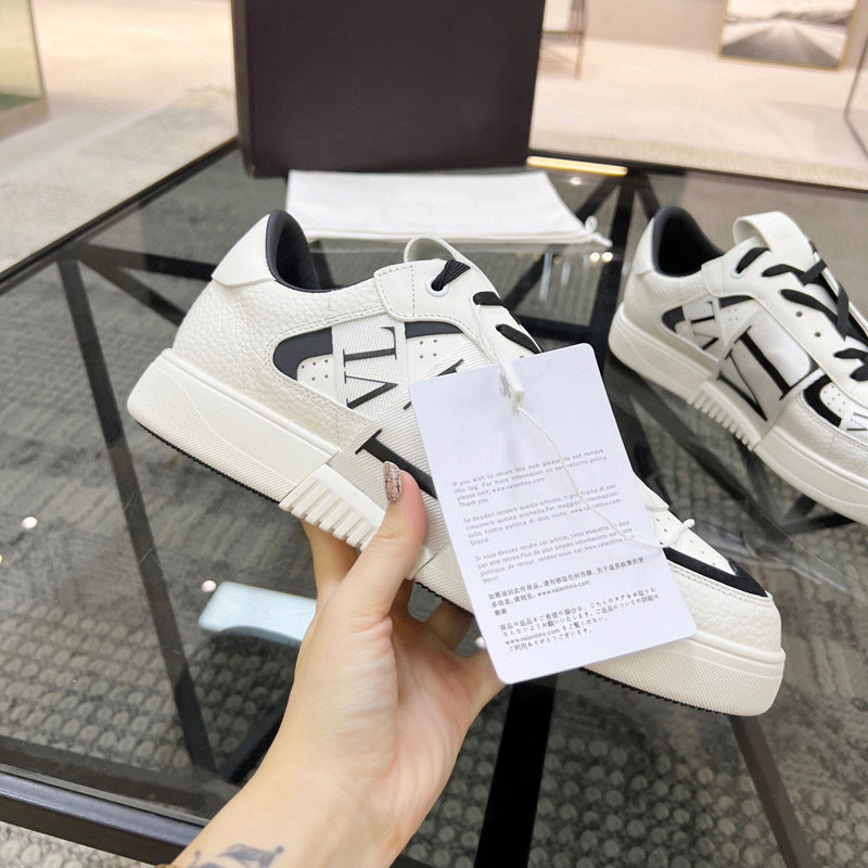 Damen Modische Sneakers mit trendigem Logo-Detail und atmungsaktiver Oberflächenstruktur R&B