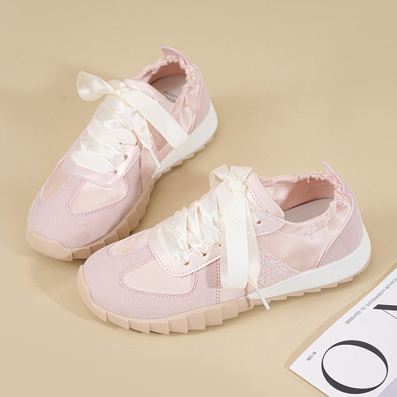Damen Sneakers mit glänzenden Schnürsenkeln und atmungsaktivem Mesh-Obermaterial R&B