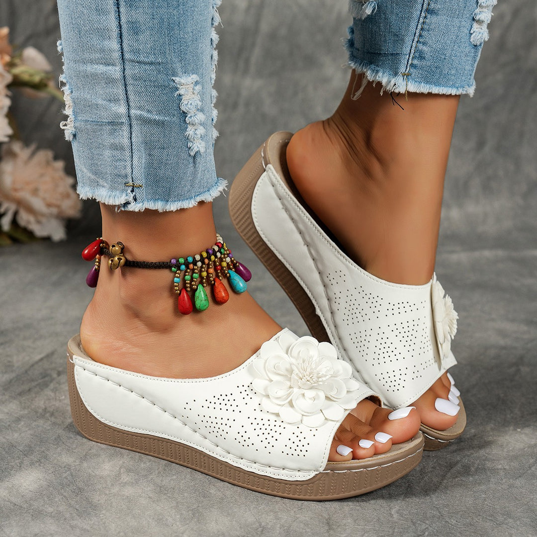 Damen Wedge-Sandaletten mit floralen Akzenten und komfortablem Fußbett R&B
