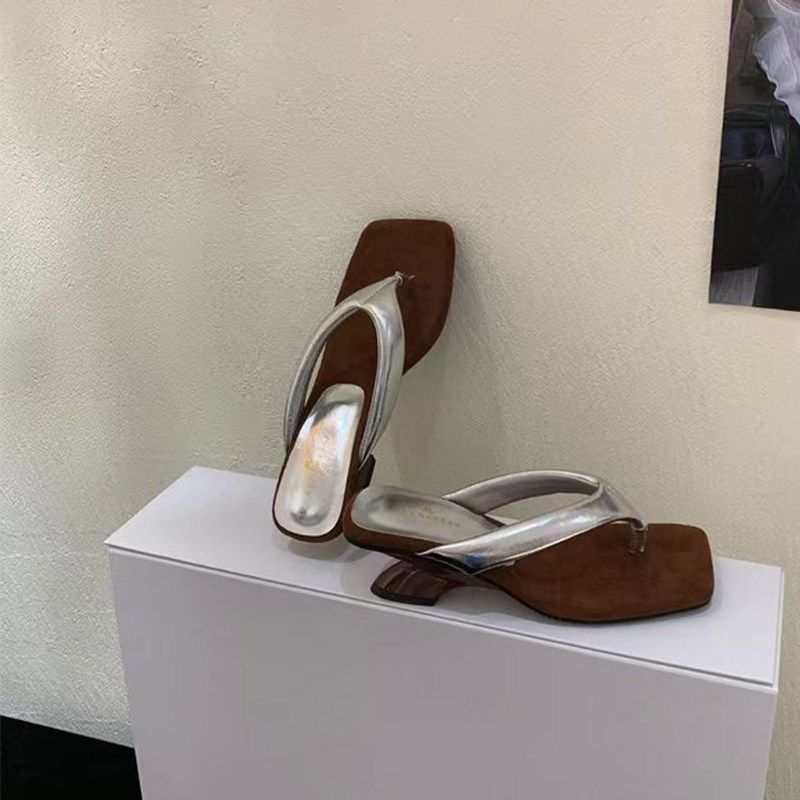Damen trendige Zehentrenner-Sandalen mit verspieltem Riemendesign R&B