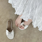 Damen elegante Zehentrenner-Sandalen mit modischem Akzent R&B