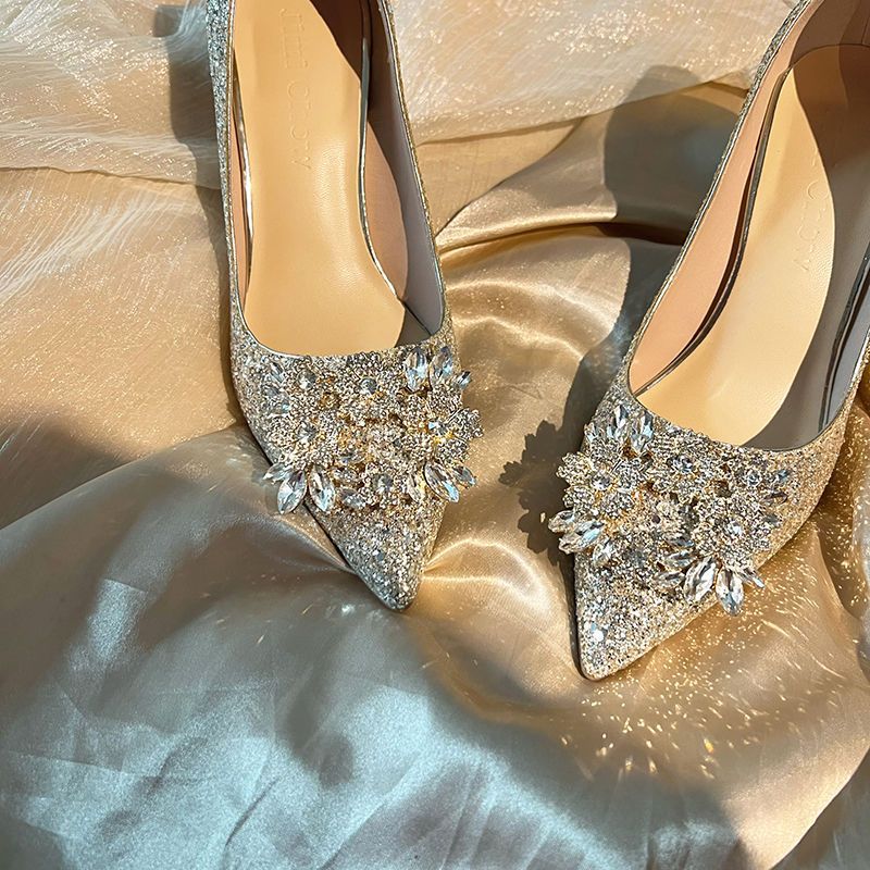 Damen Glänzende Stilettos mit Ziersteinverzierung R&B