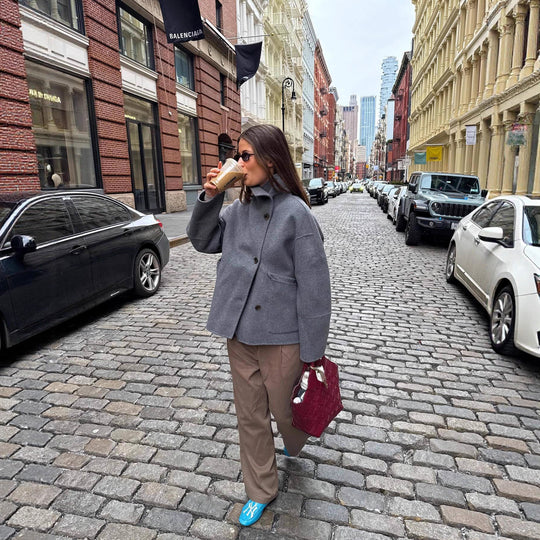 Damen Oversized Wolljacke mit ausgefallenem Schnitt und praktischen Taschen R&B