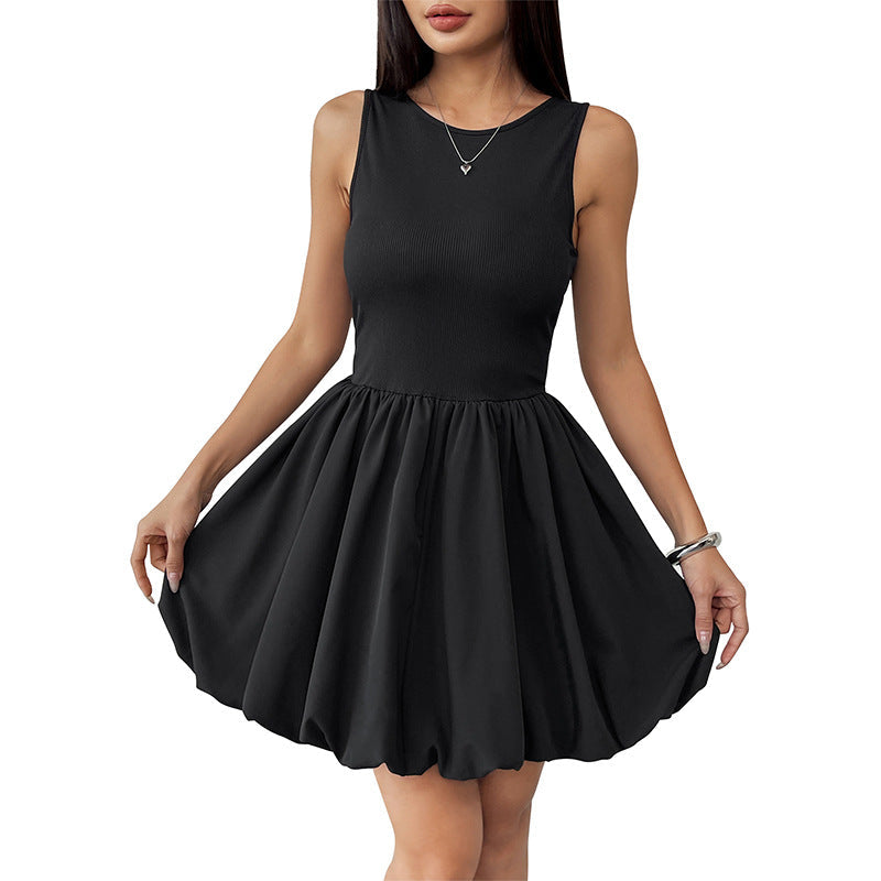 Damen Sommerliches Minikleid mit figurbetontem Oberteil und schwingendem Rock R&B