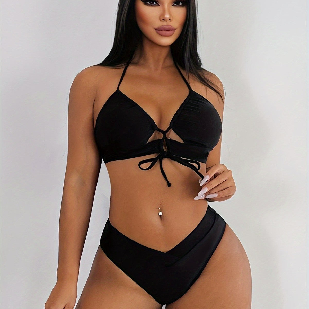 Damen Triangel-Bikini mit verstellbarem Rücken und modischem Cut-Out R&B