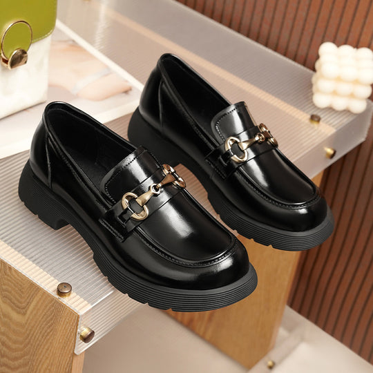 Damen Elegante Loafers mit robustem Blockabsatz und modischem Kettendetail R&B