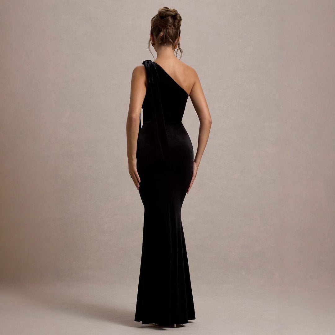 Damen Elegantes Maxikleid mit asymmetrischem Träger und figurbetontem Schnitt R&B