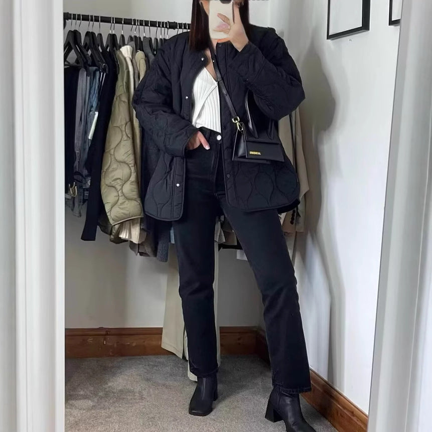 Damen Steppjacke mit zeitgemäßem Design und praktischen Seitentaschen R&B