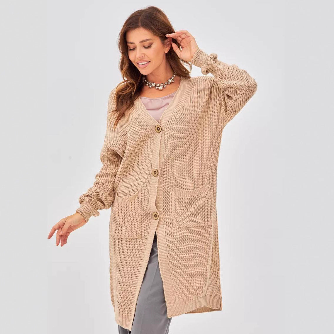 Damen Grobstrick-Cardigan mit schlichten Holzknöpfen und praktischen Taschen R&B