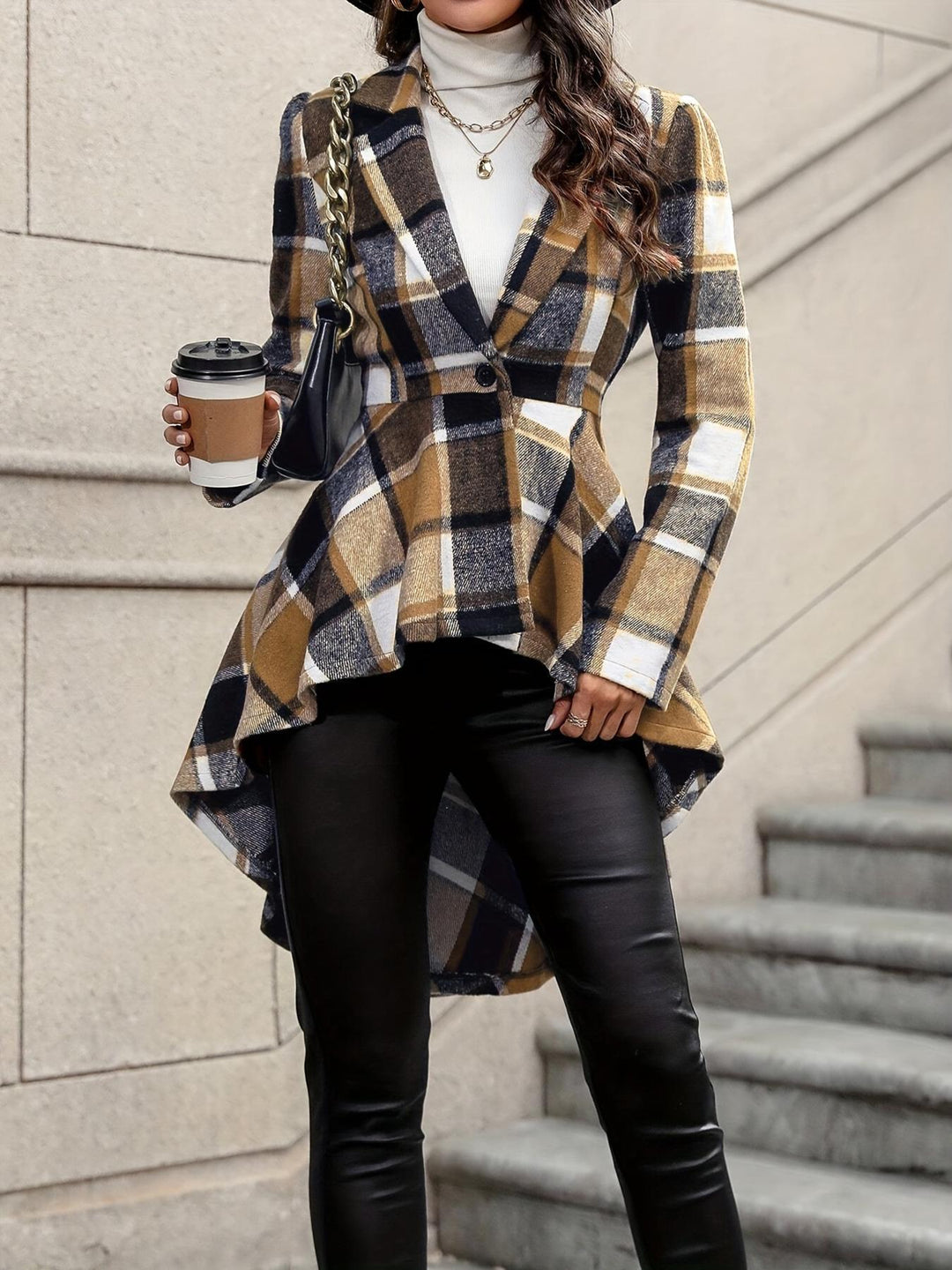 Damen Elegante und fließende Karojacke mit asymmetrischem Saum R&B