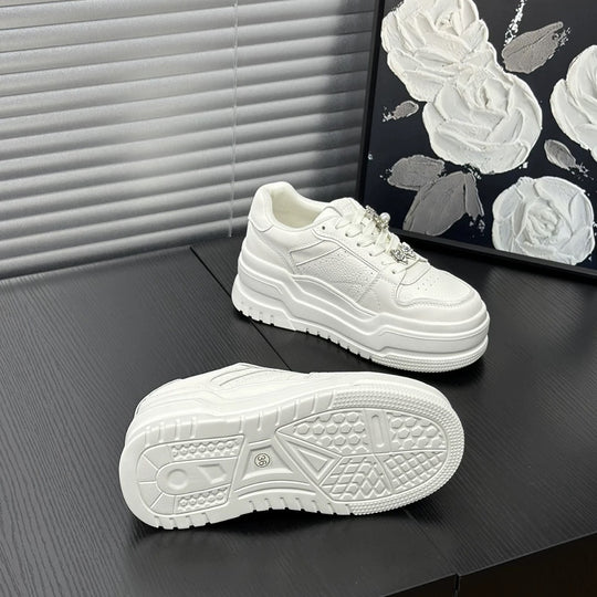 Damen modische Sneaker mit luxuriösem Schmuckdetail und komfortabler Plateau-Sohle R&B