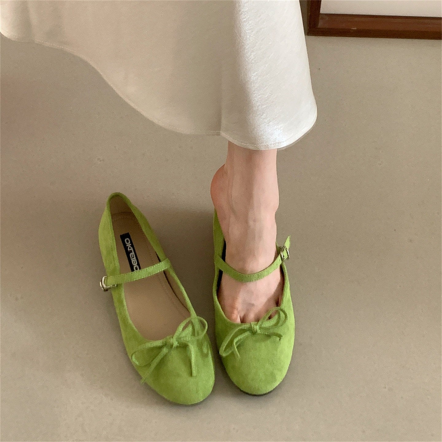 Damen Ballerinas mit verstellbarem Riemen und dekorativem Schleifenakzent R&B